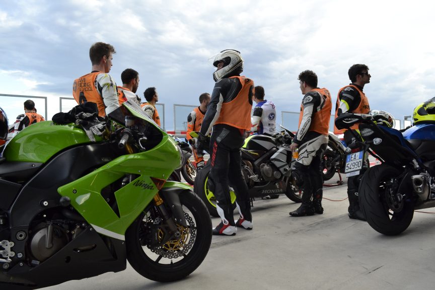 Pista in esclusiva con AMI Riding School a Cremona Circuit